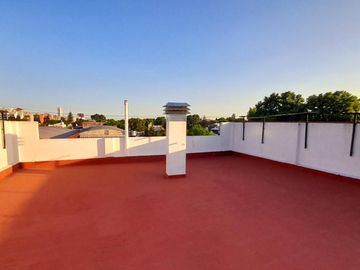 Florida Mitre - Excelente PH 2 amb con Patio!