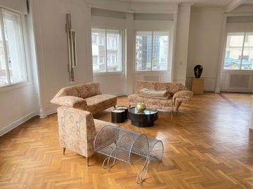 Esplendido   220 m2 en venta Edificio Kavanagh