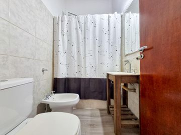 Casa en Venta Jose Hernandez al 2700, Funes.