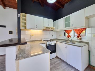 Casa en Venta Jose Hernandez al 2700, Funes.