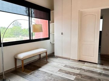 Casa en venta  3 dormitorios  con pileta  Barrio Ecuestre  Costa Esmeralda