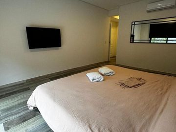 Casa en venta  3 dormitorios  con pileta  Barrio Ecuestre  Costa Esmeralda