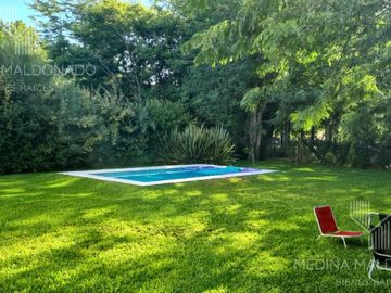 Venta Casa de 5 Ambientes con Pileta - Fincas de Hudson