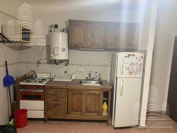 Practico departamento de 2 ambientes!!! Retasado!! toma vehiculo en parte de pago!!