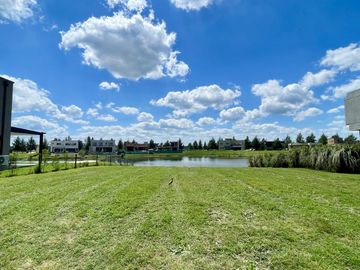 Terreno en Naudir Aguas Privadas al lago