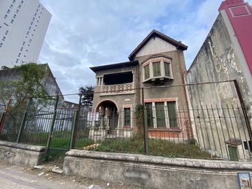Casa en  BANFIELD