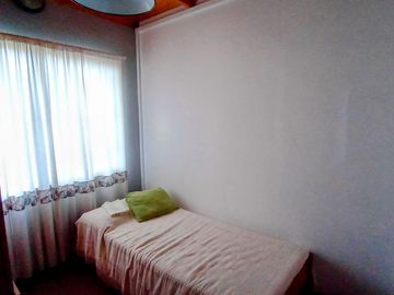 CASA EN VENTA CON CUATRO DORMITORIOS EN COSTA AZUL - OPORTUNDIAD - CON GAS NATURAL