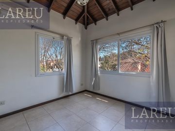 Casa en venta con renta - Barrio Privado Los Tacos