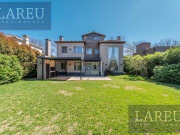 Casa en venta con renta - Barrio Privado Los Tacos