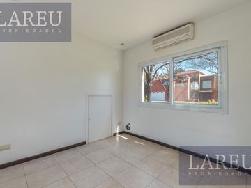 Casa en venta con renta - Barrio Privado Los Tacos
