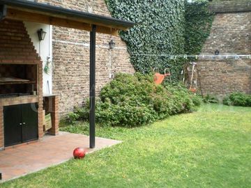 Chalet 5 amb en 2 plantas con fondo libre - El Palomar