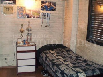 Chalet 5 amb en 2 plantas con fondo libre - El Palomar