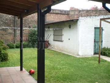 Chalet 5 amb en 2 plantas con fondo libre - El Palomar