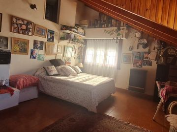 ¡Gran oportunidad! Casa en Florida Mitre, de 4 ambientes con gran jardín-En Venta