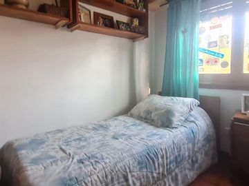 ¡Gran oportunidad! Casa en Florida Mitre, de 4 ambientes con gran jardín-En Venta