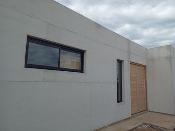 Casa en venta - 3 Dormitorios 2 Baños - 550Mts2 - Pilar del Este