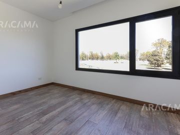 Casa en VENTA en Barrio Privado Lomas Athletic Links - Ezeiza