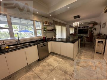 Casa en  venta Country Campos de Alvarez