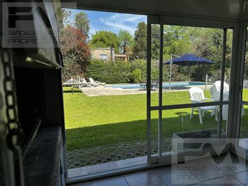 Casa en  venta Country Campos de Alvarez