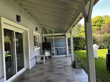 Casa en  venta Country Campos de Alvarez