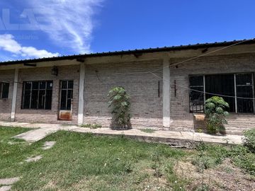 Casa en Venta en Ituzaingo - 3 Dormitorios - Quincho - Parque