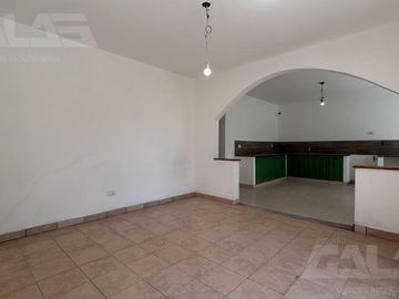 Casa en Venta en Ituzaingo - 3 Dormitorios - Quincho - Parque