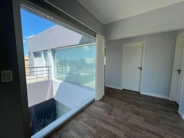 Casa en Venta al Golf - Haras Santa Maria - El Trebol
