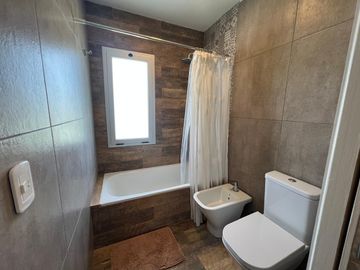 Casa en Venta al Golf - Haras Santa Maria - El Trebol