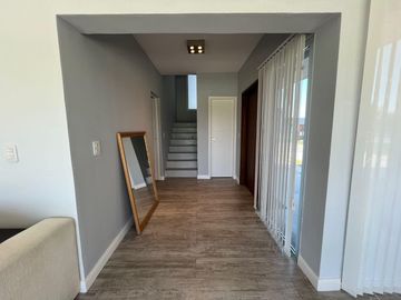 Casa en Venta al Golf - Haras Santa Maria - El Trebol