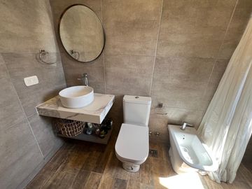 Casa en Venta al Golf - Haras Santa Maria - El Trebol