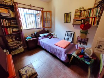 Casa de 3 dormitorios en VENTA en barrio privado a 7 cuadras de Barrio Norte, SMT