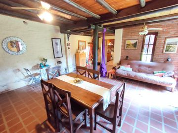 Casa de 3 dormitorios en VENTA en barrio privado a 7 cuadras de Barrio Norte, SMT