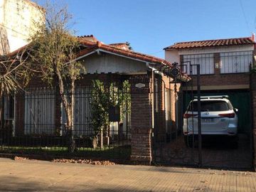 Casa en  zona Norte con pileta y cancha de fronton