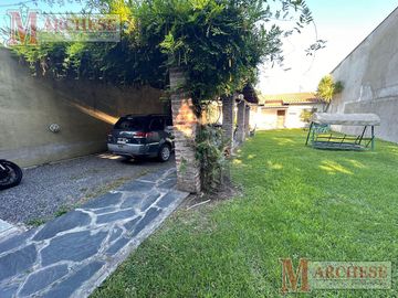CHALET EN VENTA -Castelar