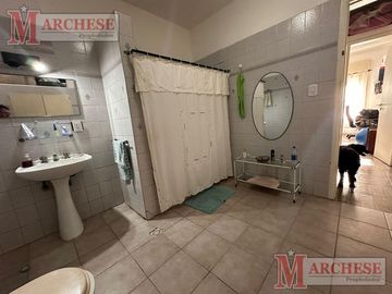 CHALET EN VENTA -Castelar
