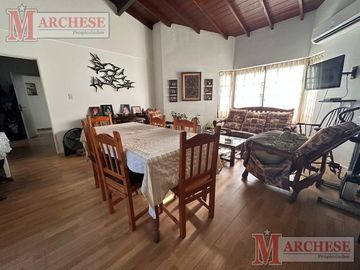 CHALET EN VENTA -Castelar