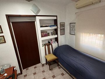 CHALET EN VENTA -Castelar