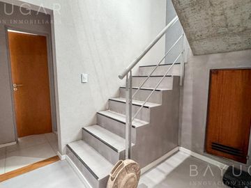 Casa en Venta  - Barrio El Cantón - Puertos / Escobar Pilar - PERMUTA!