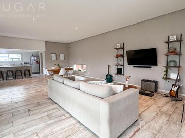 Casa en Venta  - Barrio El Cantón - Puertos / Escobar Pilar - PERMUTA!