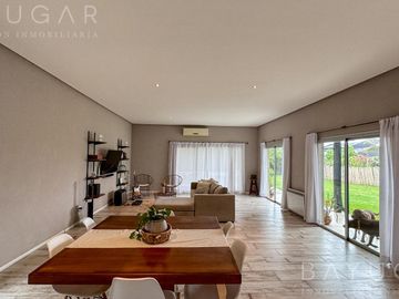 Casa en Venta  - Barrio El Cantón - Puertos / Escobar Pilar - PERMUTA!