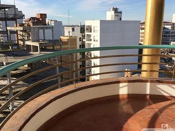 Departamento 1 amb de 24 m2- balcón al frente - Moron