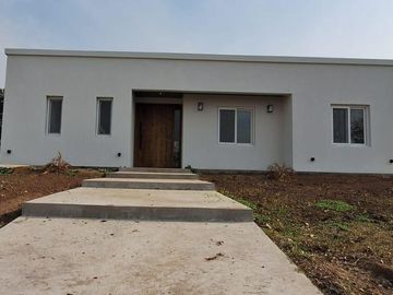 RBS. HERMOSA CASA EN EL CAMPO FINCAS EXCLUSIVAS, LOS CARDALES!