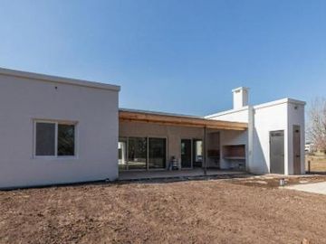 RBS. HERMOSA CASA EN EL CAMPO FINCAS EXCLUSIVAS, LOS CARDALES!