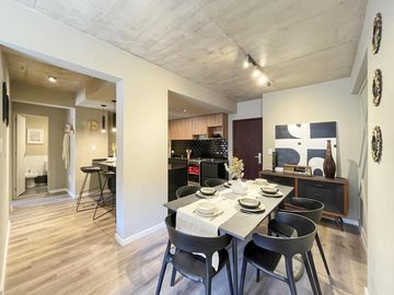 Venta Departamento Semipiso Tres Dormitorios A Estrenar. Lourdes