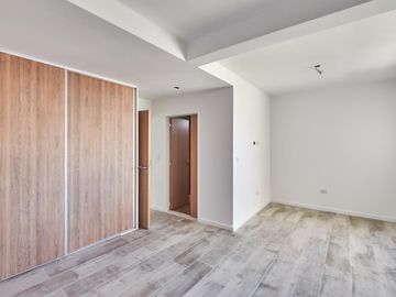 Venta Departamento 5 Ambientes 4 habitaciones en suite a estrenar  con cochera - Caballito