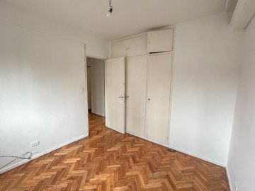 Venta CON RENTA departamento 4 ambientes zona Cid Campeador Villa Crespo Caballito Parque Centenario