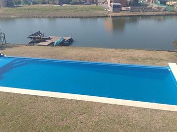 Casa en venta - 4 Dormitorios 4 Baños - Cocheras - 850Mts2 - Escobar