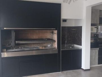 Casa en venta - 4 Dormitorios 4 Baños - Cocheras - 850Mts2 - Escobar