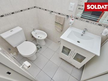 Venta departamento duplex de 3 ambientes en San Isidro.