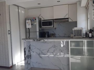 Venta departamento duplex de 3 ambientes en San Isidro.
